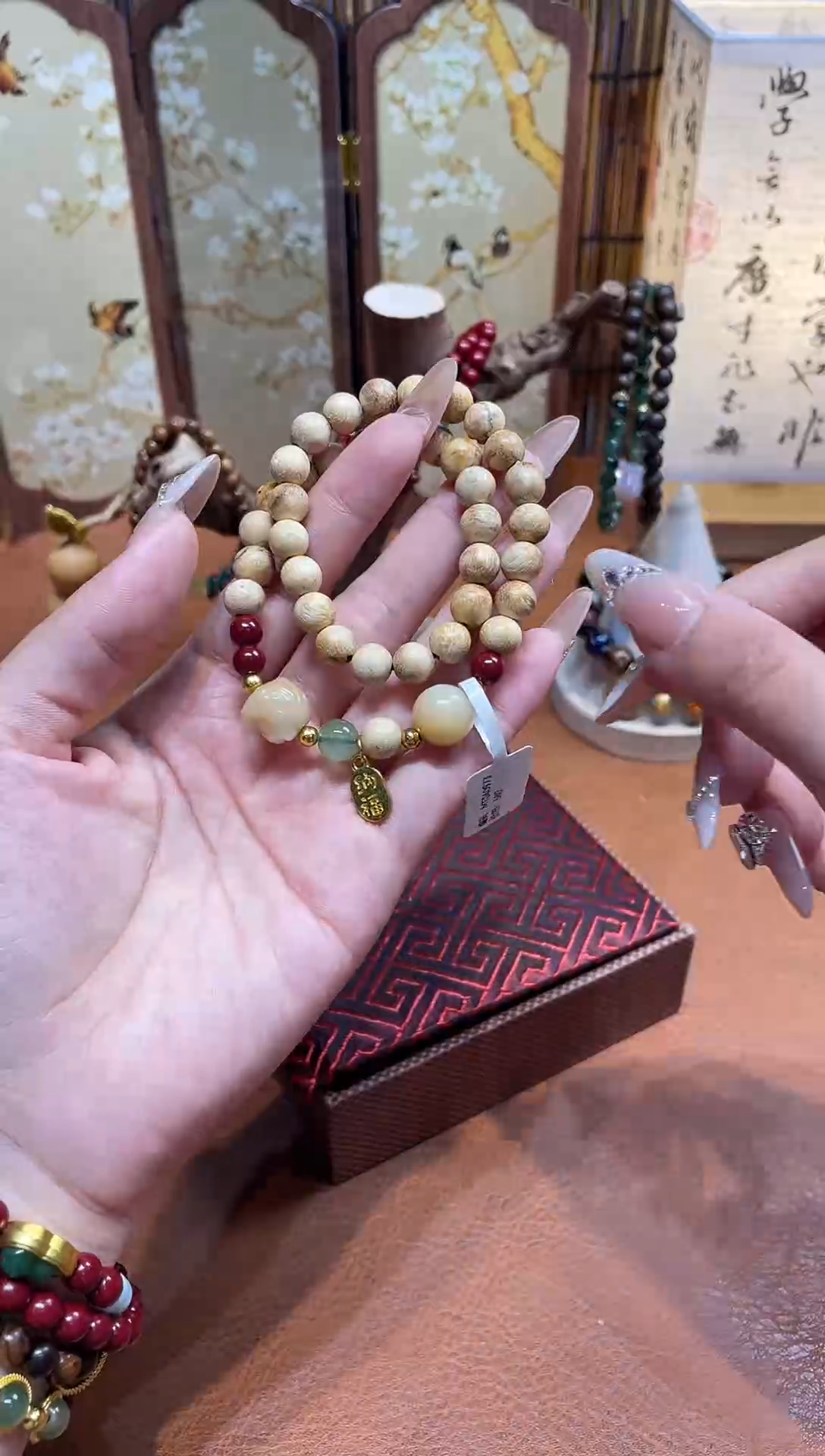 非洲檀香手串/手链柒月撤柜闪购链接（多样性发其一）￥