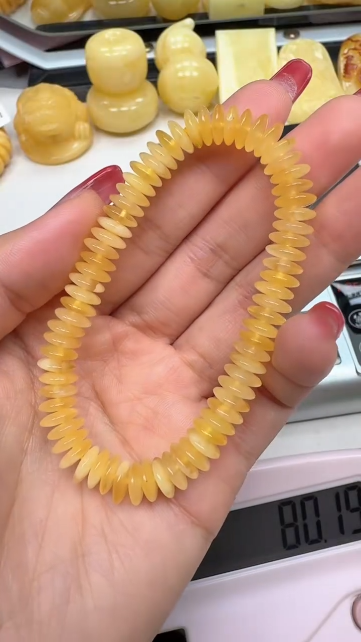 裸石琥珀未镶嵌如图