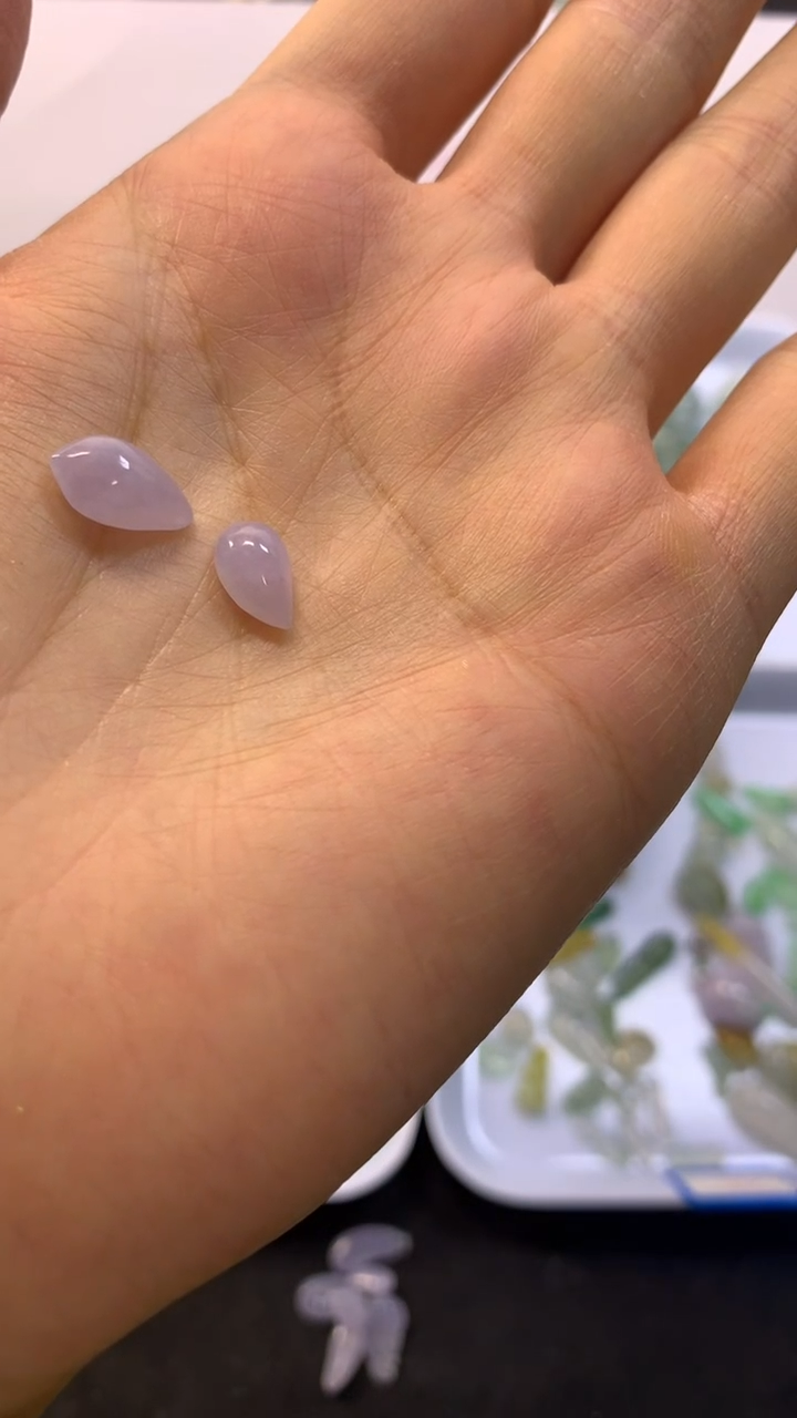 颈饰未镶嵌翡翠暖*?缅甸天然A货翡翠