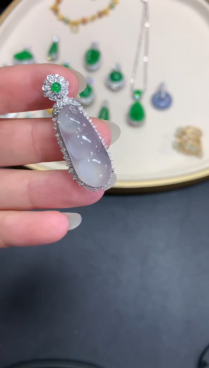 【闪购商品】翡翠吊坠(不含链)18K金镶嵌A892|13800