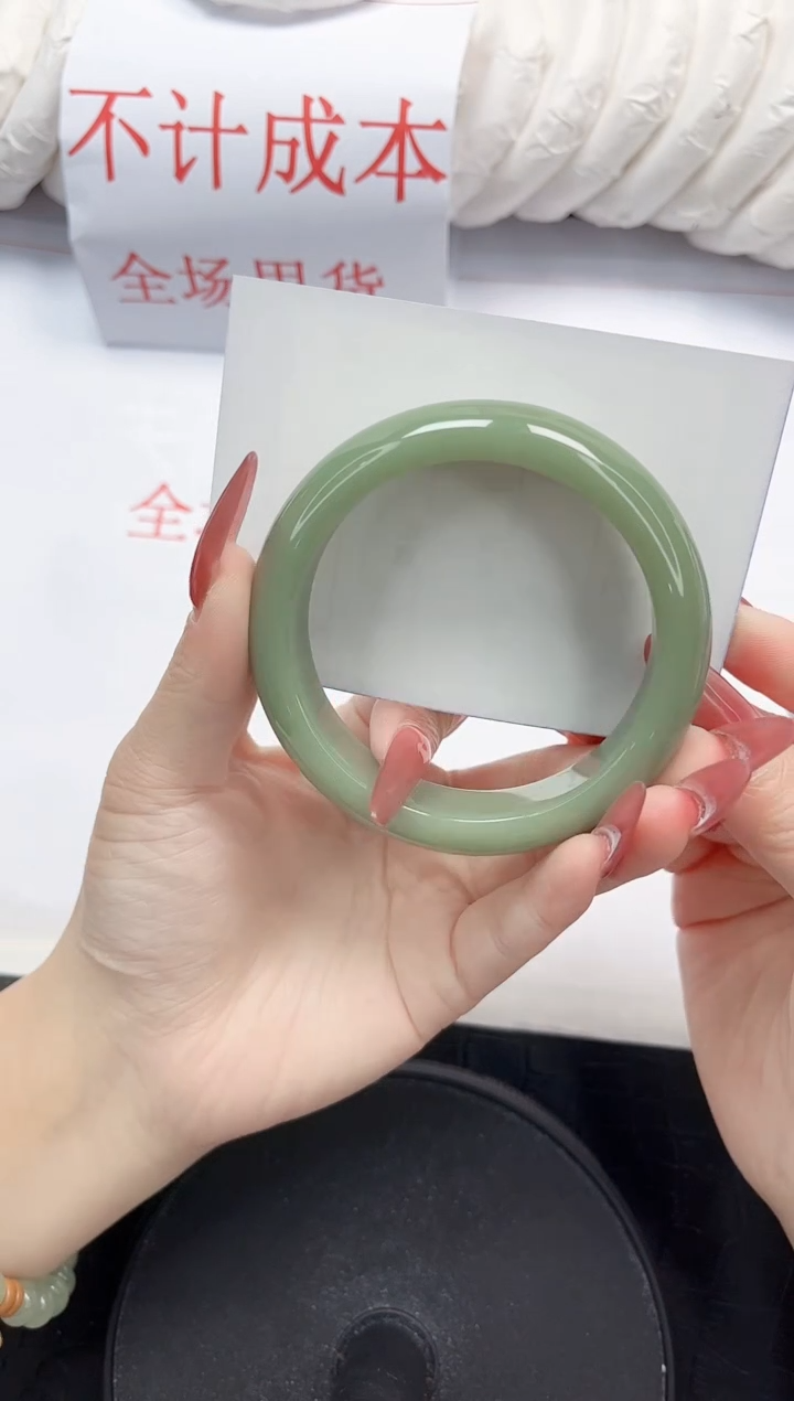 石英质玉手镯未镶嵌12-56