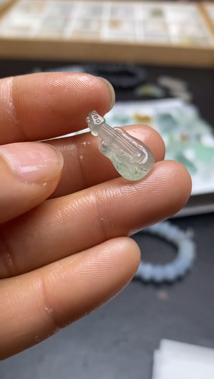 【闪购商品】定制翡翠未镶嵌翡翠毛货~