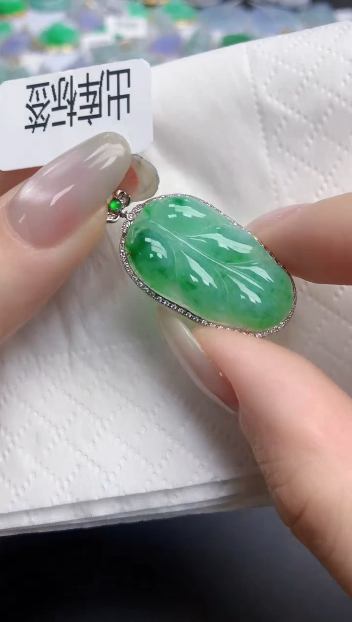 【闪购商品】翡翠颈饰18K金镶嵌天然缅甸翡翠A货