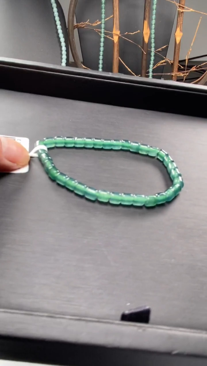 【闪购商品】翡翠手串未镶嵌多样性发货桶珠