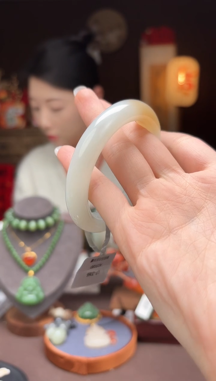 【闪购商品】和田玉A65手镯54mm未镶嵌-