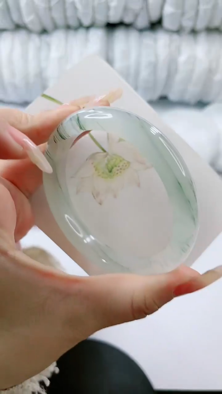 【闪购商品】石英质玉手镯未镶嵌多样性发货L476