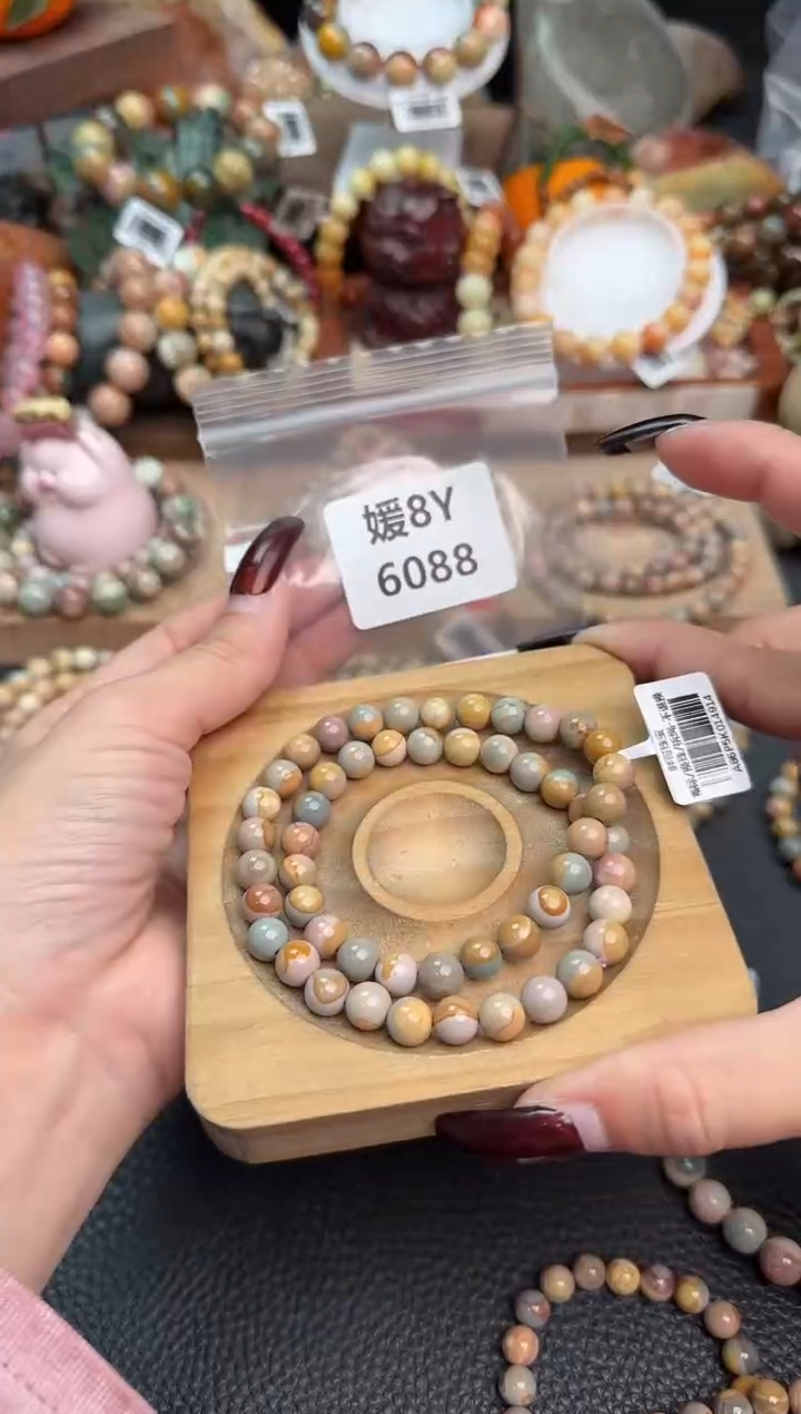 【闪购商品】石英质玉手链未镶嵌8Y6088