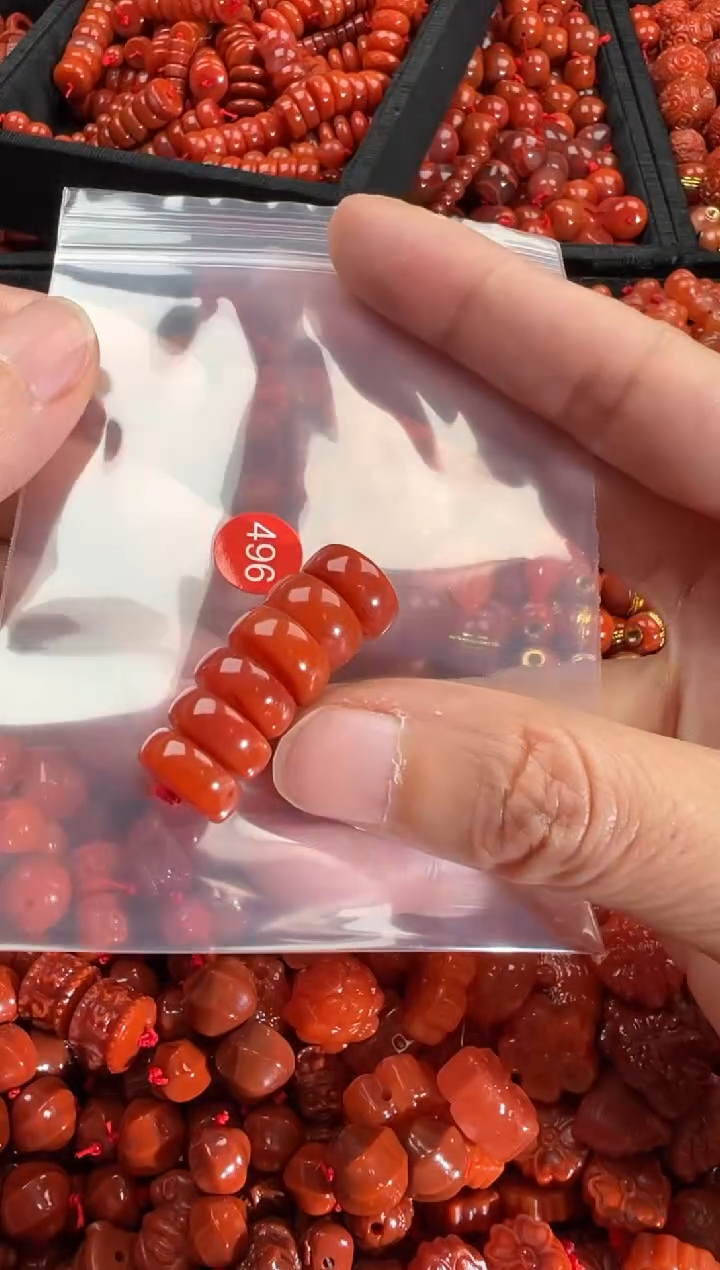 【闪购商品】南红玛瑙颈饰未镶嵌1