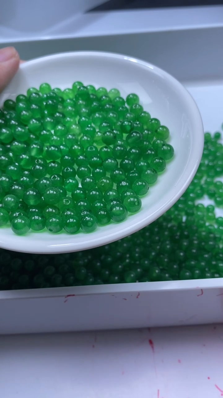 未镶嵌颈饰玛瑙/玉髓W436 冰阳绿6MM*30颗