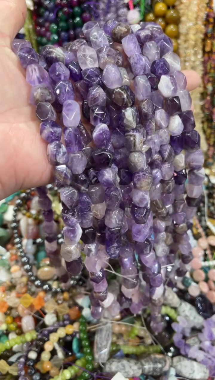 未镶嵌玛瑙/玉髓珠宝半成品一条