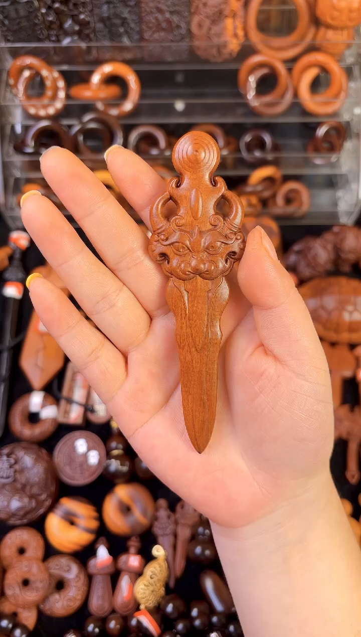 雷枣木老料大狮咬剑