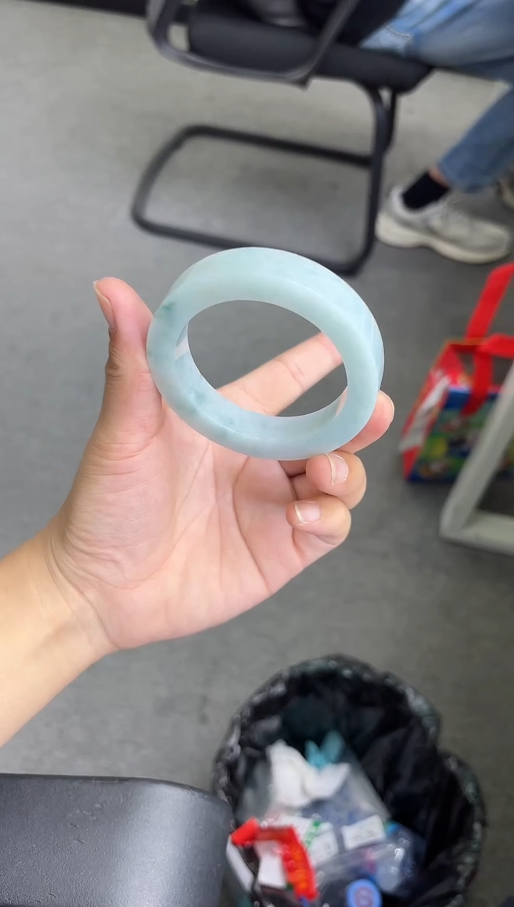 未镶嵌手镯定制翡翠晓*手镯