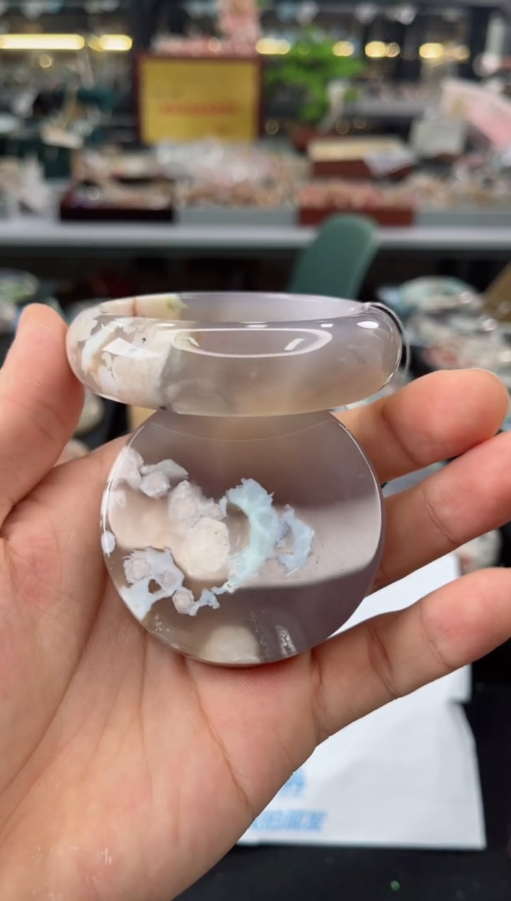 【闪购商品】石英质玉手镯未镶嵌 57圈口（赠品镯心）615