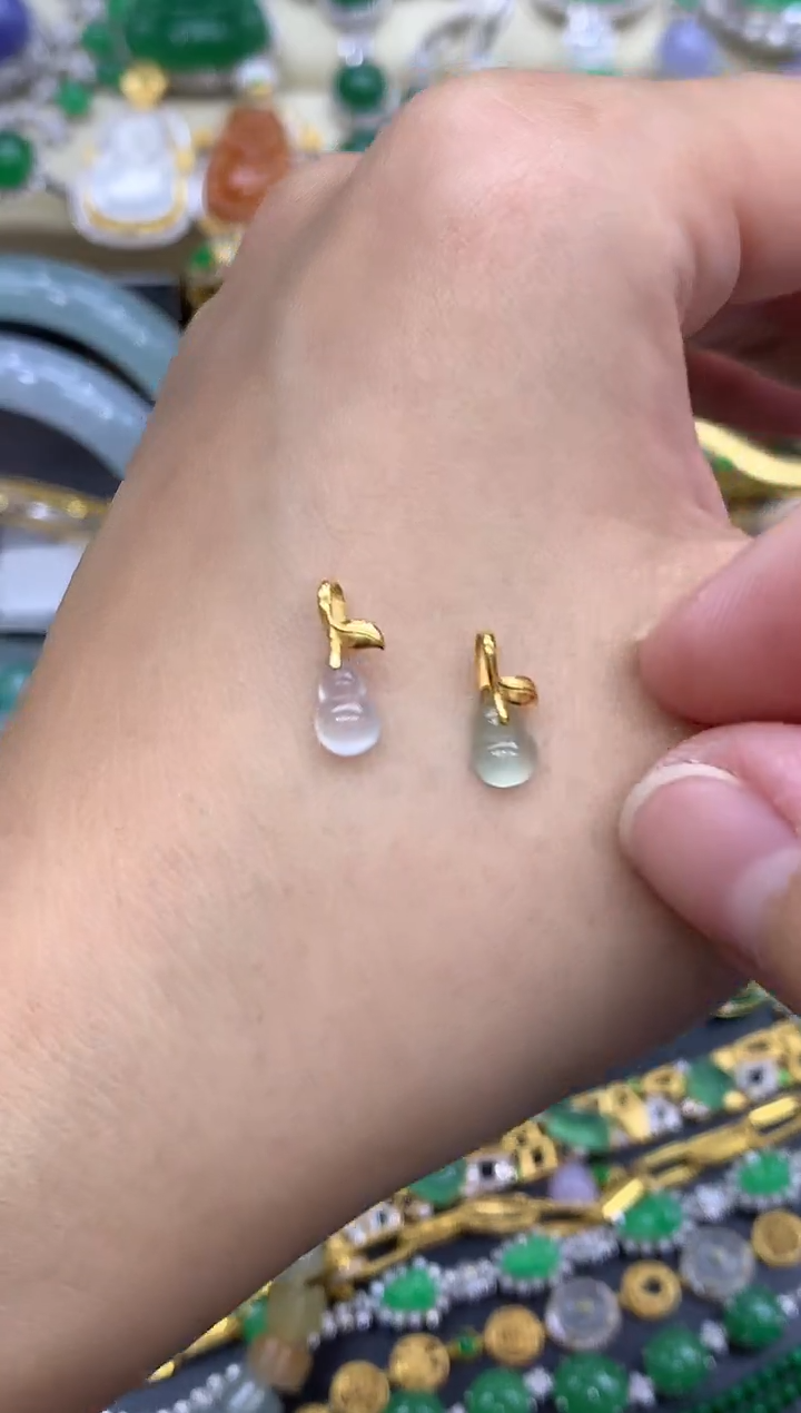 翡翠18K金镶嵌颈饰119-中国好珍宝  打包