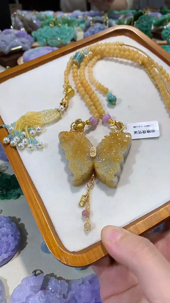 颈饰未镶嵌翡翠长**花吊坠