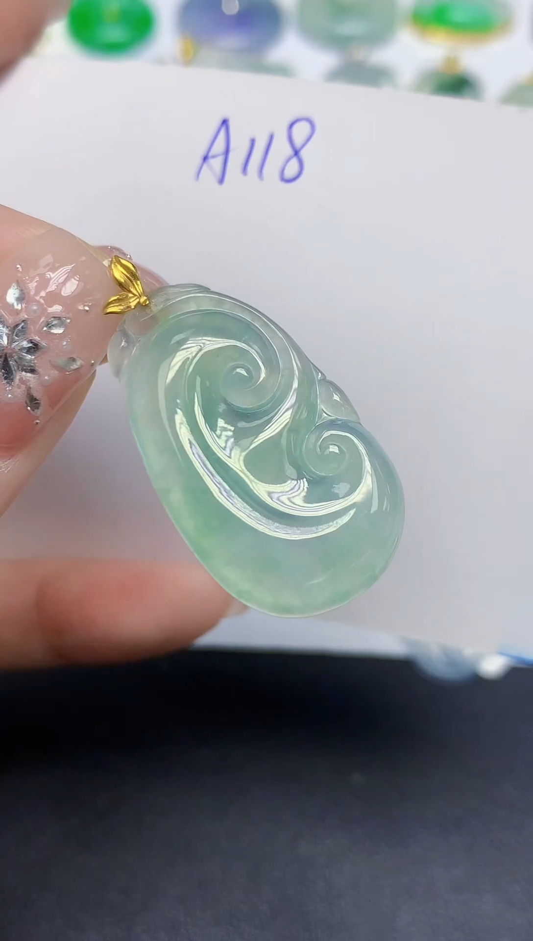 颈饰18K金镶嵌翡翠天然缅甸翡翠A货翡翠百元以上9元证书费自理