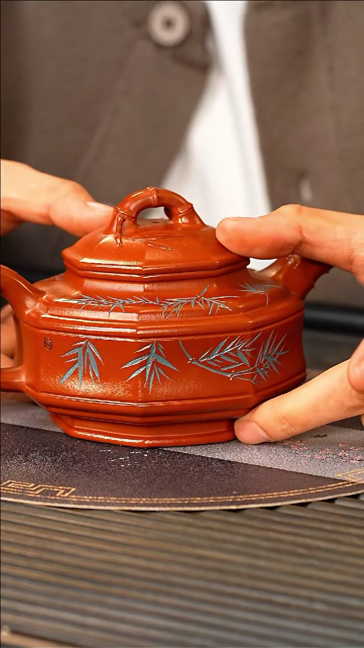 【闪购商品】紫砂茶壶SDH 红泥 八方竹鼓 400cc
