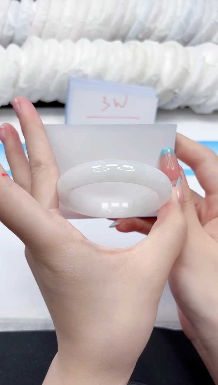 石英质玉手镯未镶嵌266-52