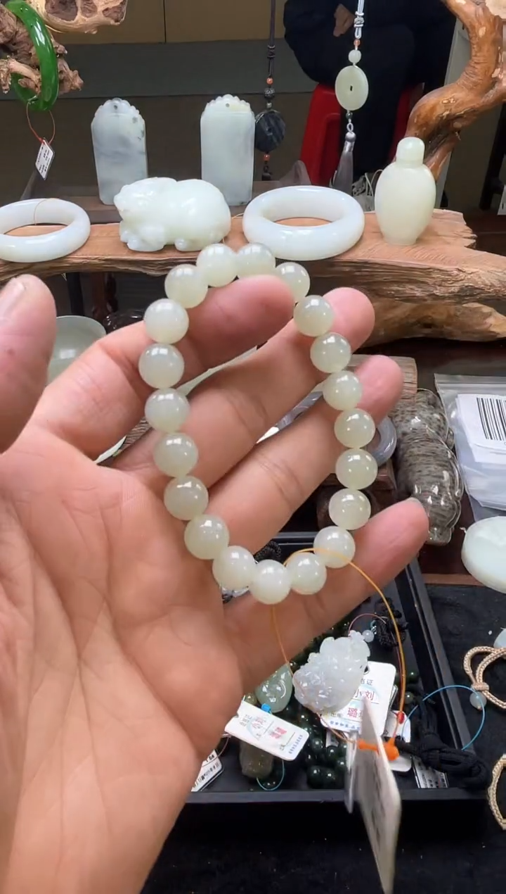 【闪购商品】和田玉手串未镶嵌卡10且末青白圆珠S9006069