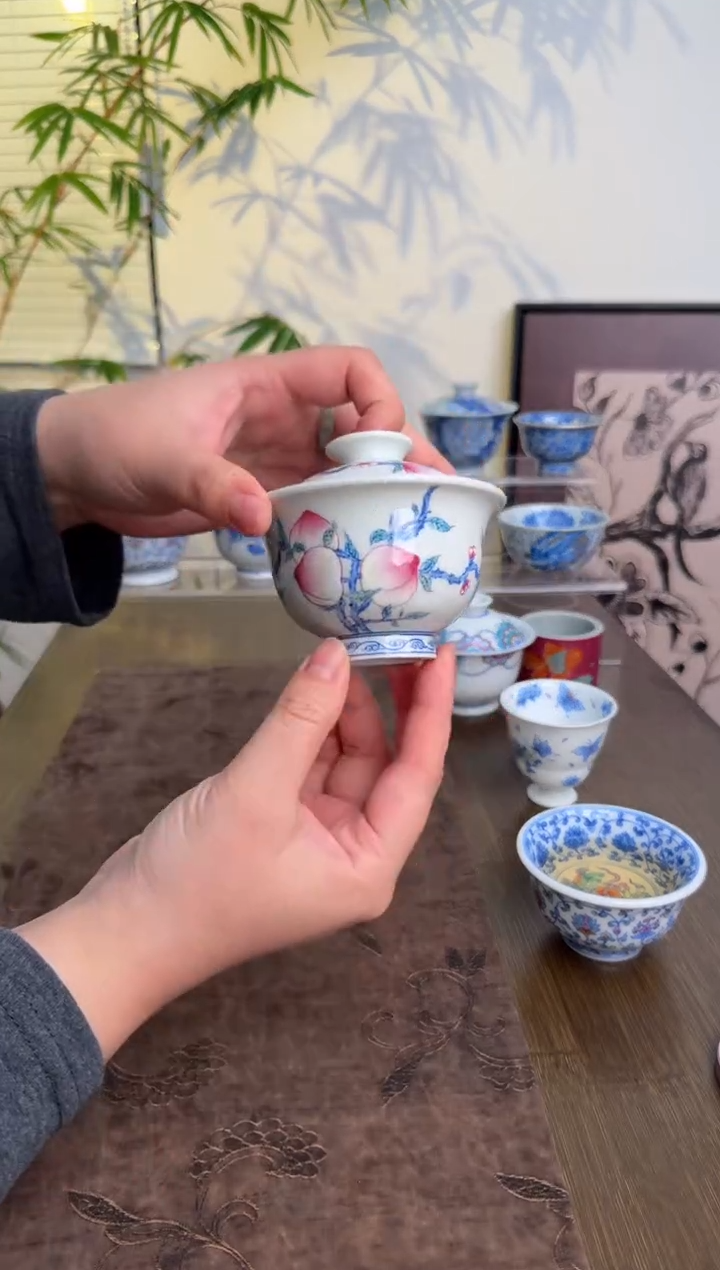 【闪购商品】景德镇斗彩手绘盖碗