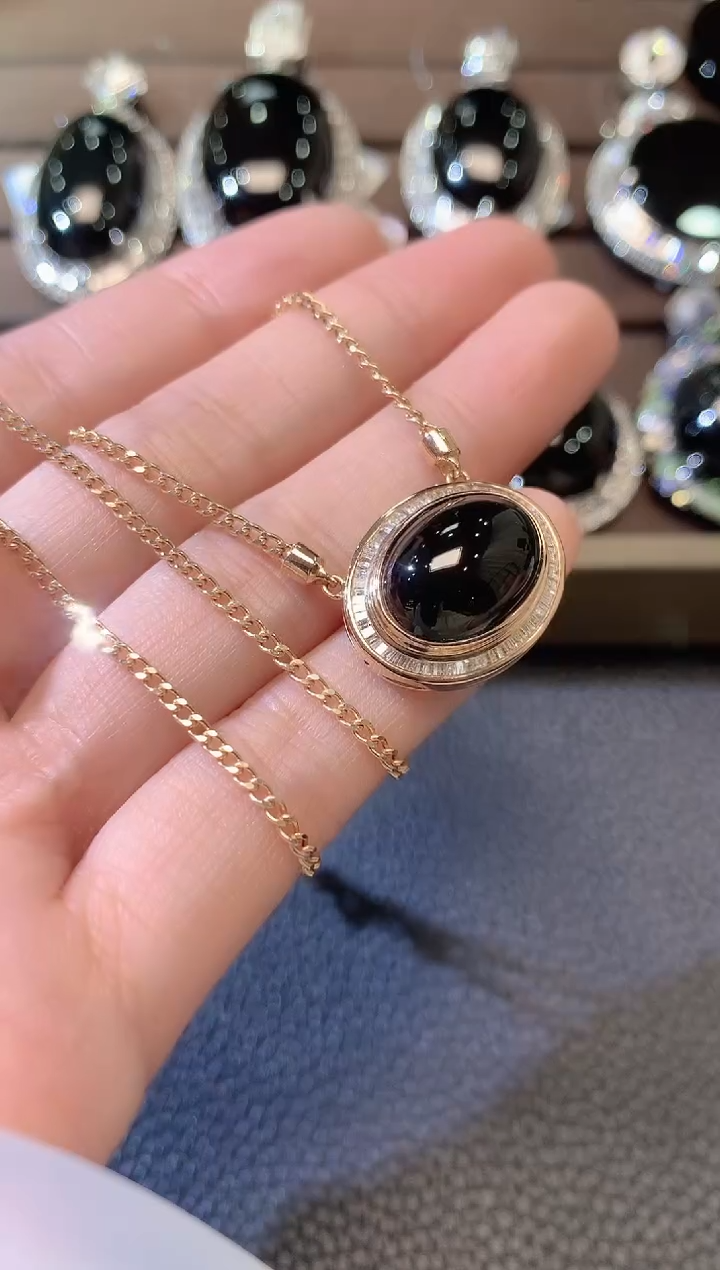 【闪购商品】翡翠套链18K金镶嵌A42墨翠