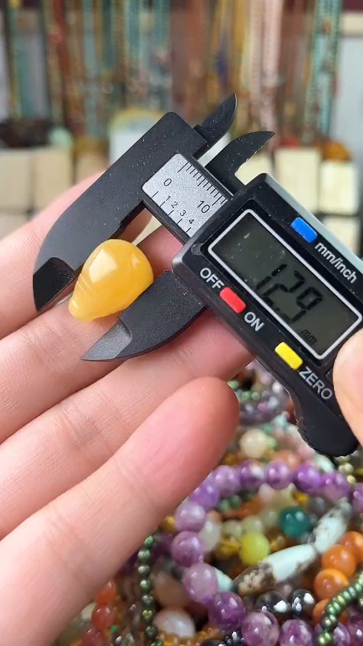 【闪购商品】琥珀裸石未镶嵌（多样性发货 一物一件）7936