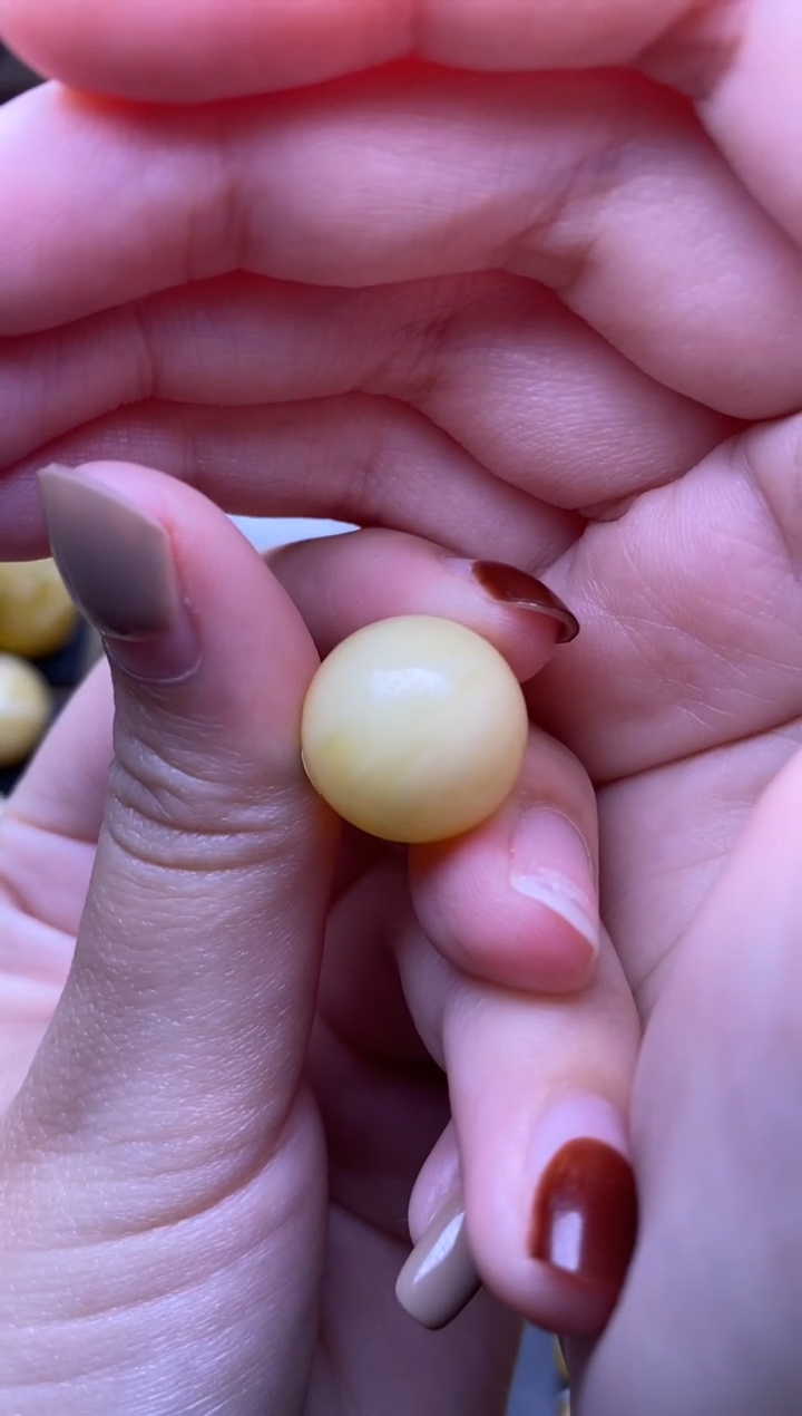 【闪购商品】琥珀裸石未镶嵌大小姐珠宝17