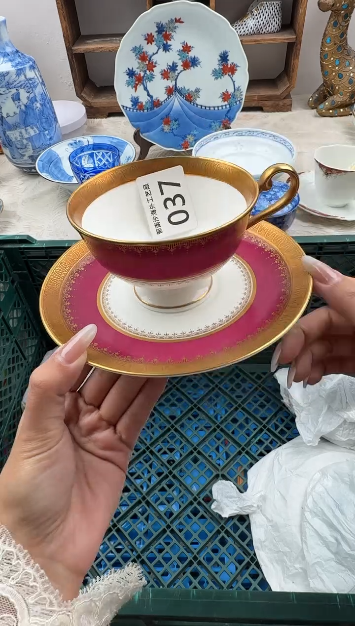 喵*人D          037