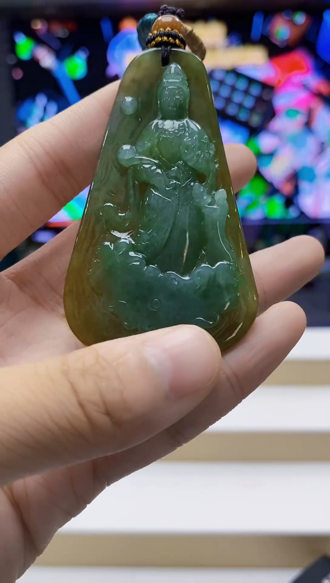 未镶嵌定制翡翠-毛货挂件37