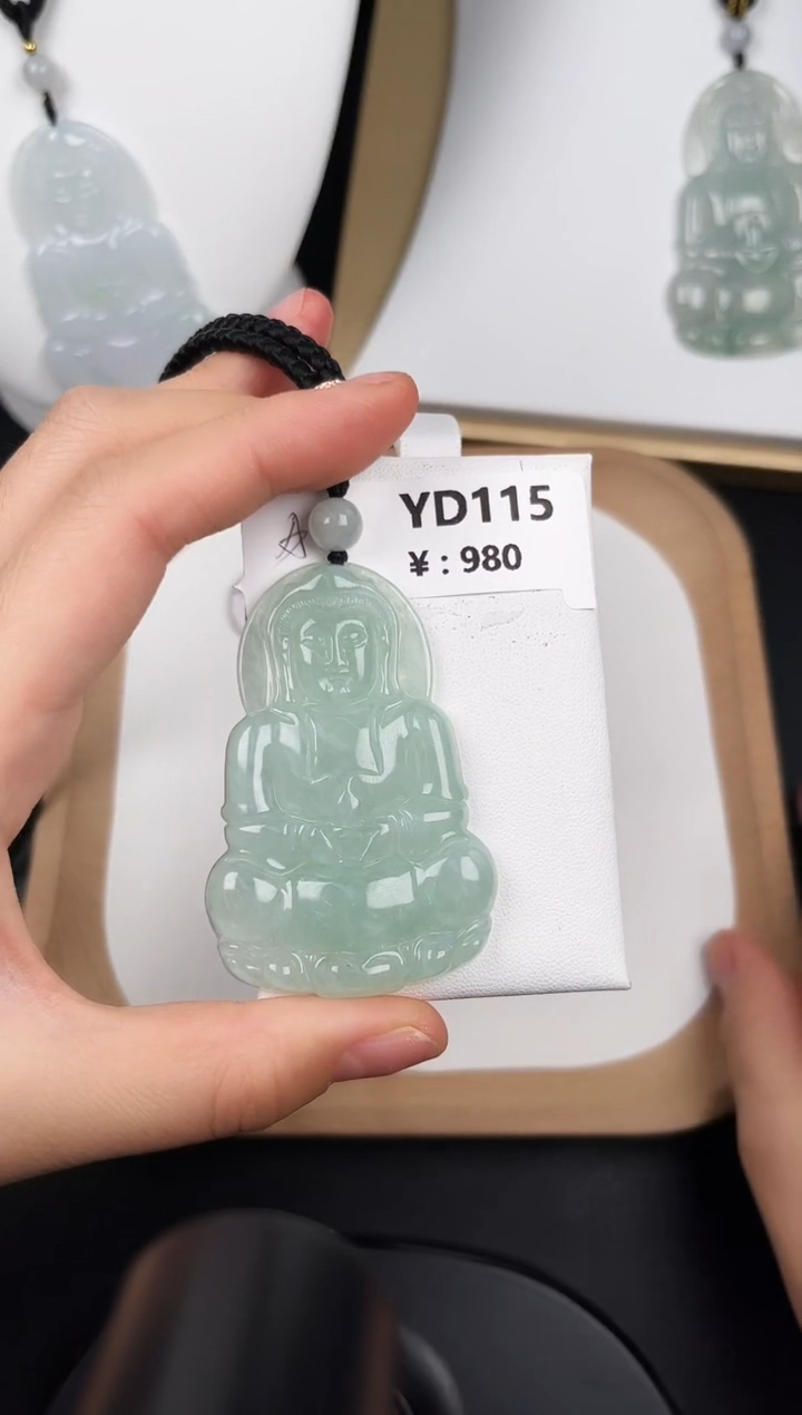 颈饰未镶嵌翡翠YD115冰绿观音