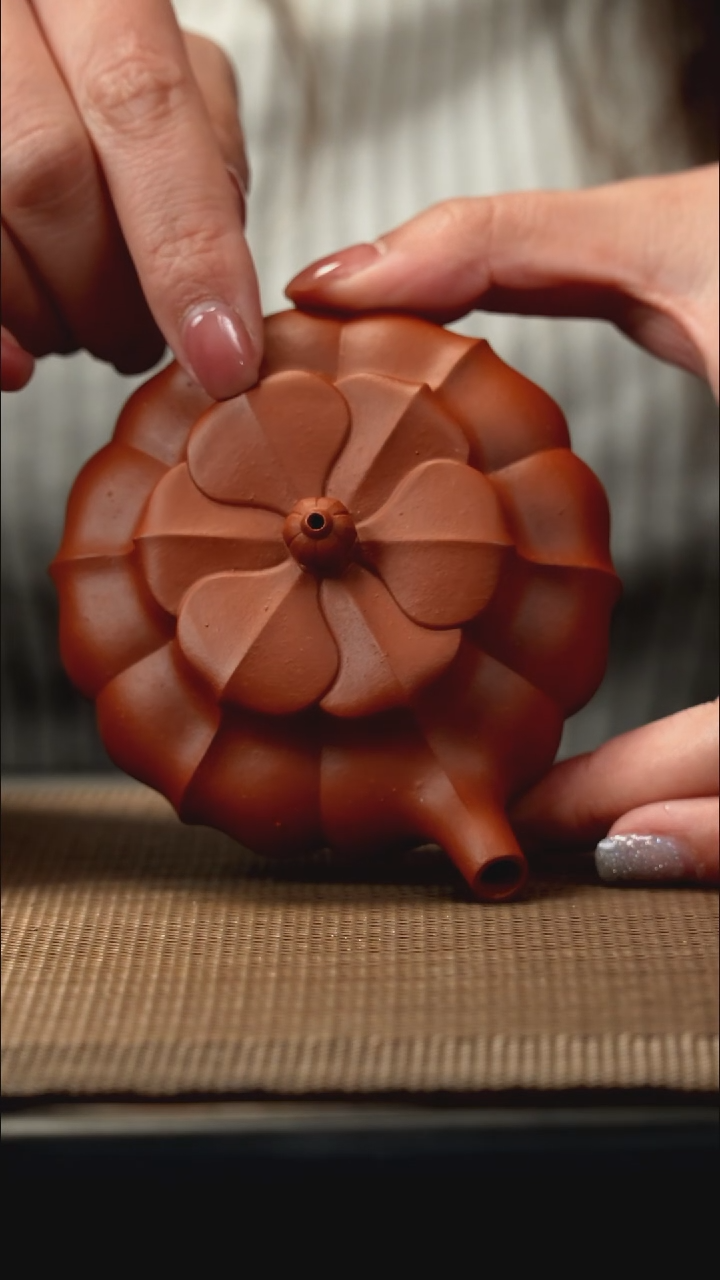 紫砂茶盏生砂朱泥鸣远菱花微瑕起痘150CC