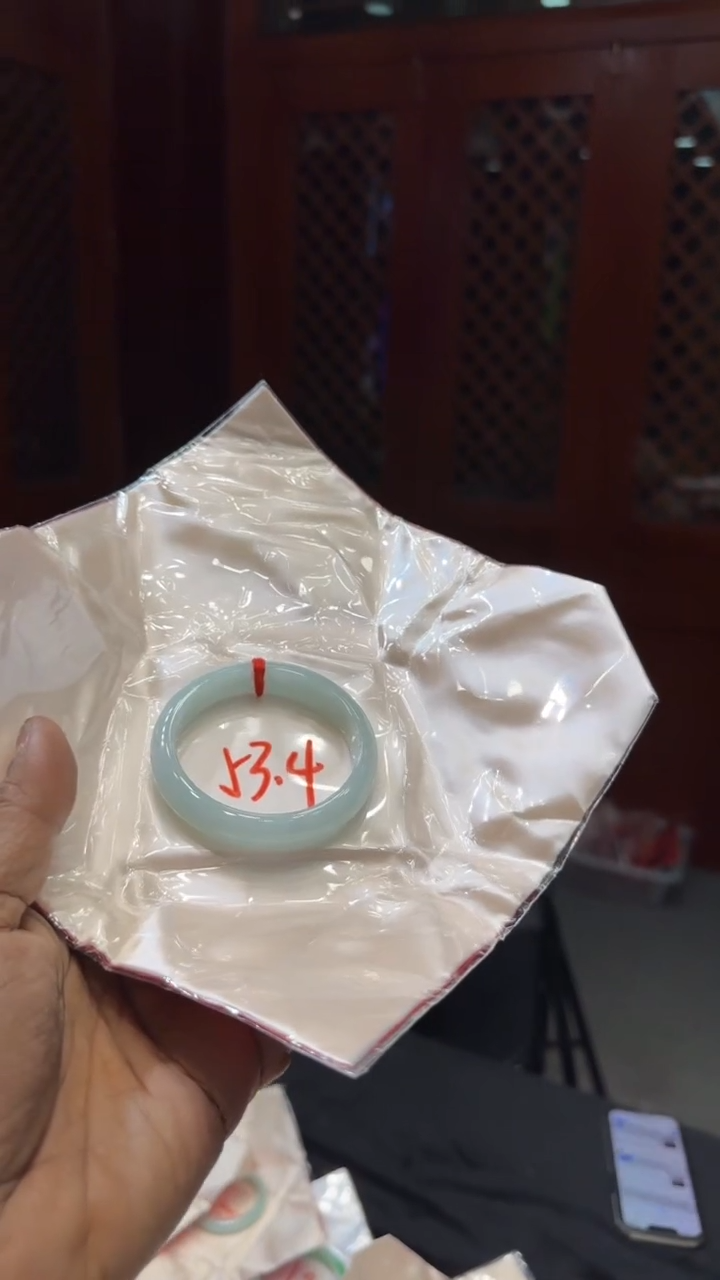 【闪购商品】翡翠手镯未镶嵌手镯