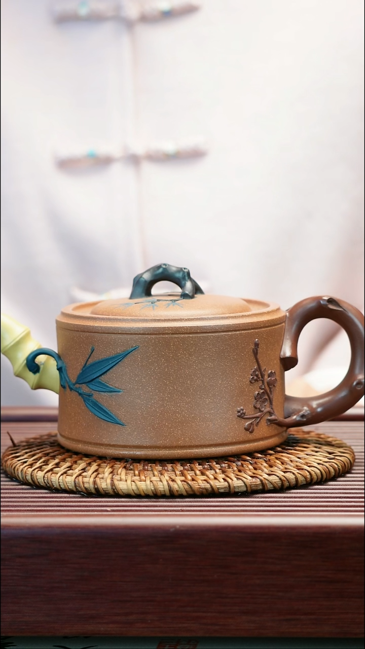 茶壶紫砂岁寒三友 花器  380cc