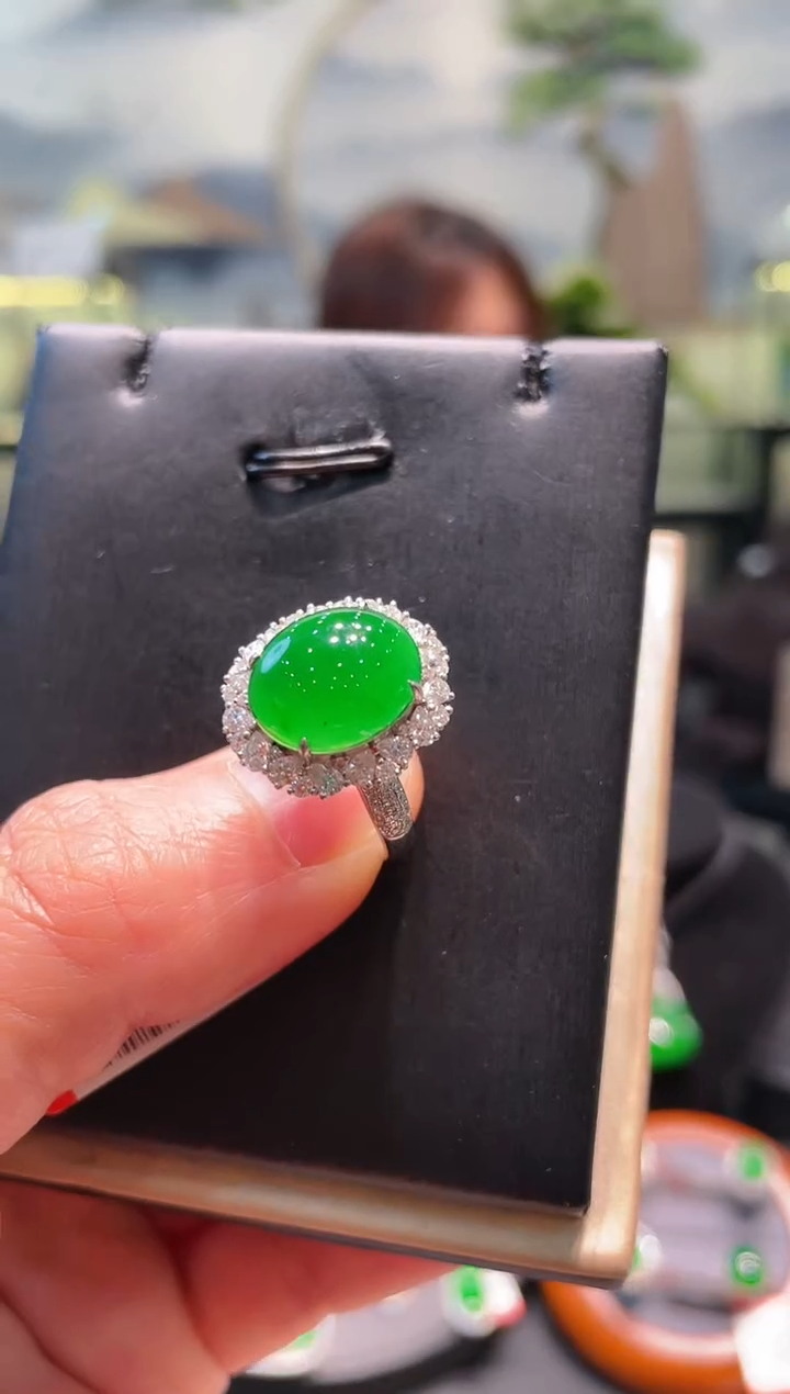 【闪购商品】翡翠颈饰18K金镶嵌A54戒指