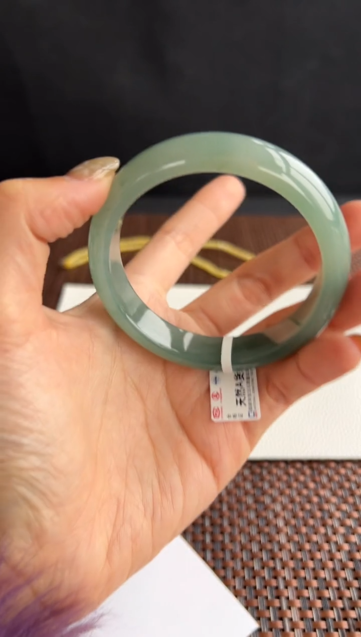 【闪购商品】翡翠手镯未镶嵌60号58.5*13.4*8.2