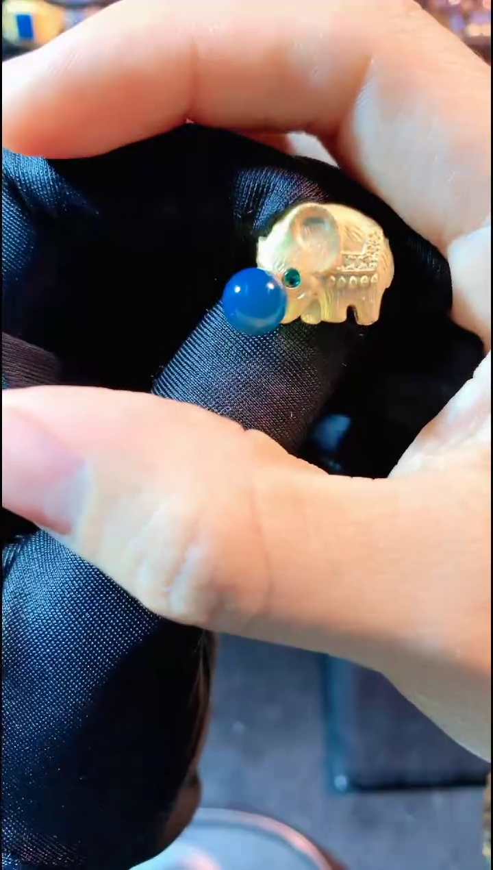 【闪购商品】琥珀珠宝奇石未镶嵌7MM小象款蓝珀胸针