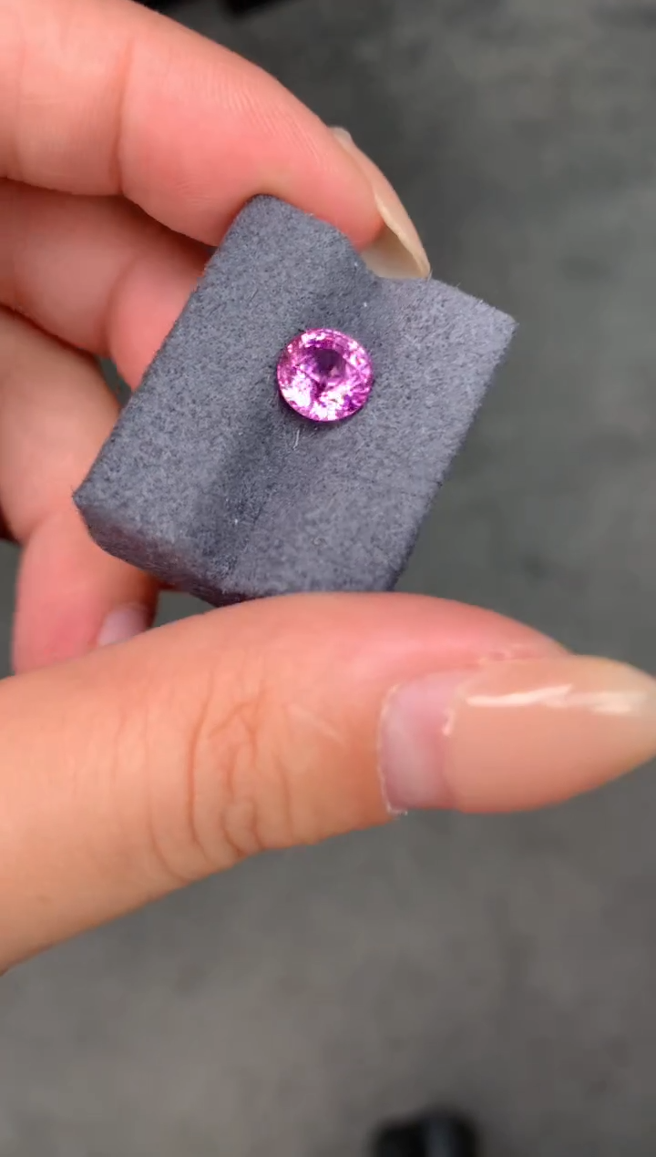 【闪购商品】彩色蓝宝石裸石未镶嵌2ct无烧紫蓝宝