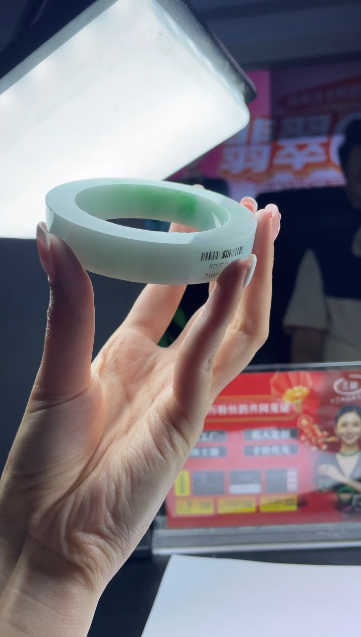 定制翡翠手镯未镶嵌手镯XJ/发一件