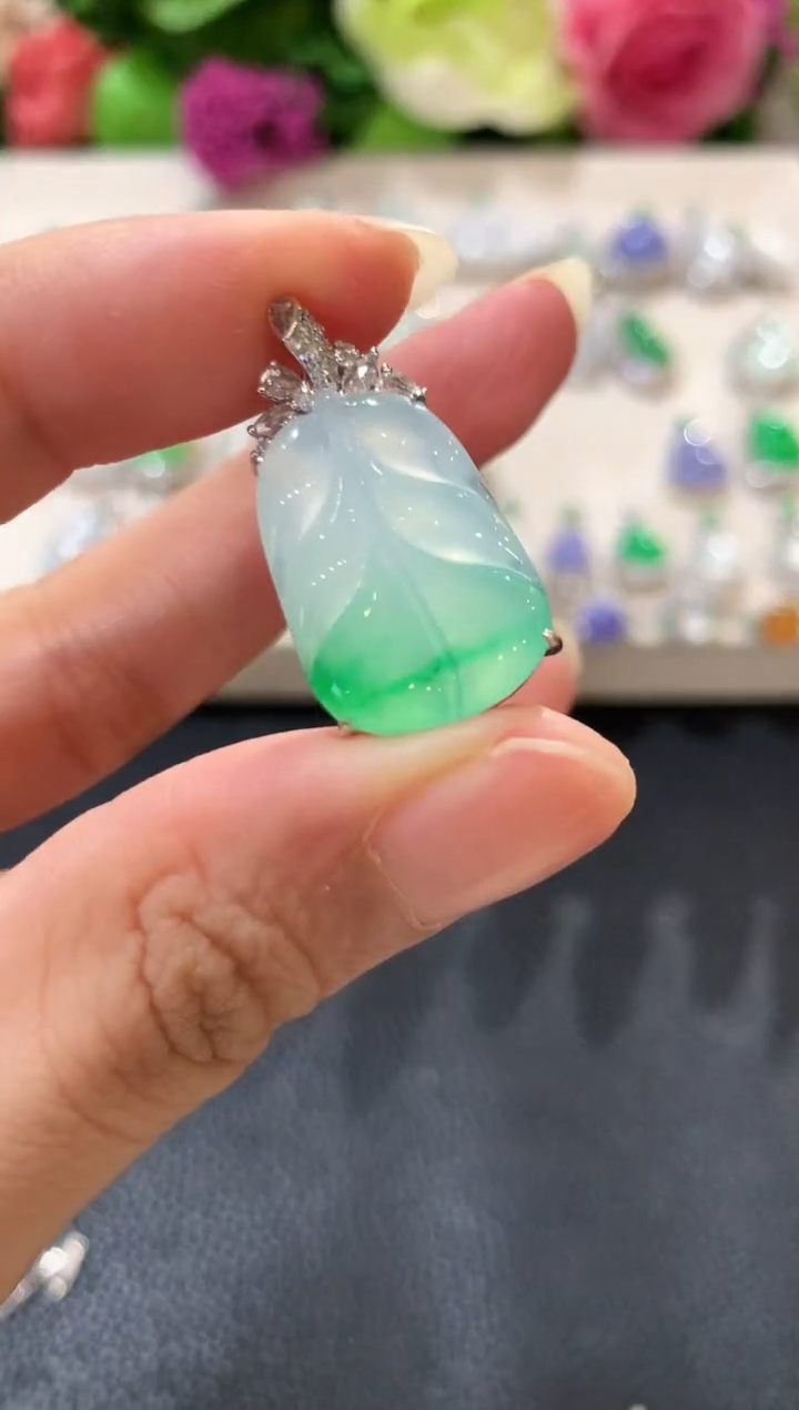 吊坠(不含链)18K金镶嵌翡翠n41   