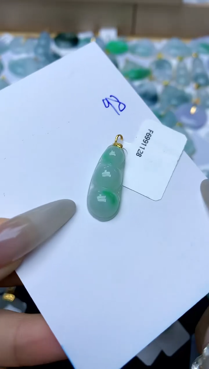 【闪购商品】翡翠颈饰18K金镶嵌天然A货翡翠