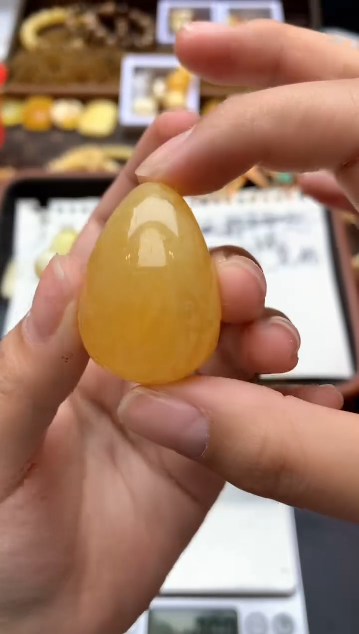 【闪购商品】琥珀珠宝奇石未镶嵌081琥珀蜜蜡小坑花粉介意勿拍