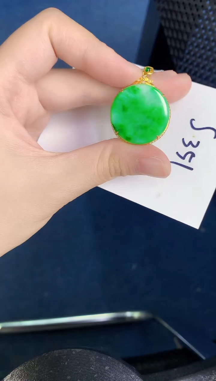 【闪购商品】翡翠颈饰18K金镶嵌000000000