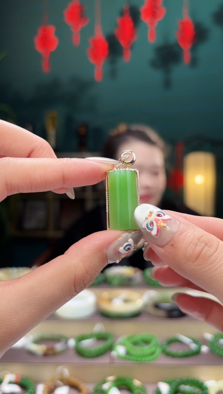 【闪购商品】和田玉吊坠(不含链)18K金镶嵌平安吊坠