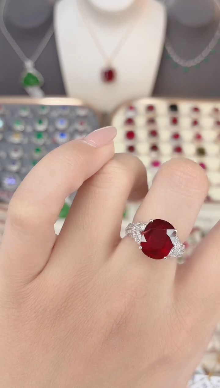 18K金镶嵌戒指红色碧玺-5.2ct鸽血红色