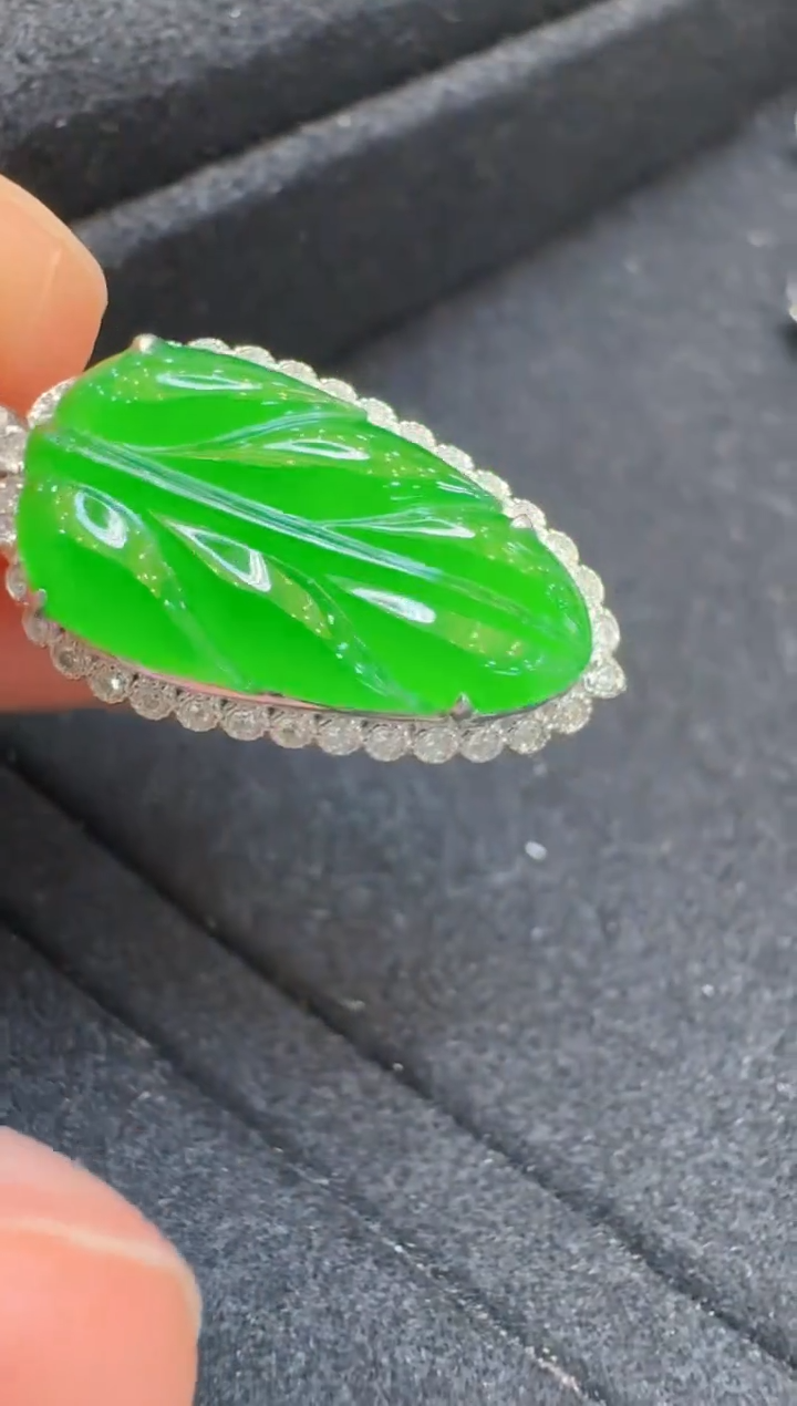 翡翠18K金镶嵌吊坠(不含链)多样性团购发一件