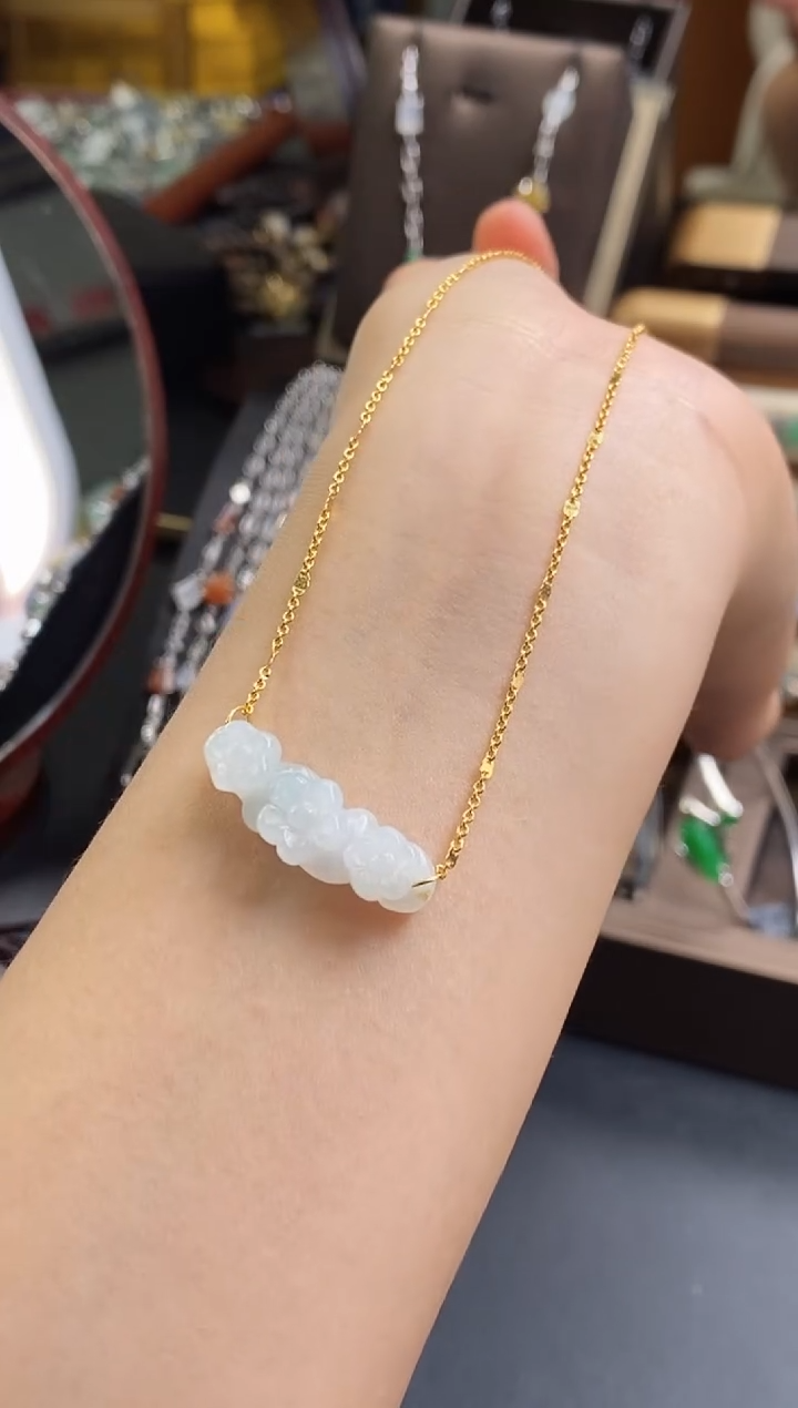 颈饰银S925镶嵌翡翠多样性发一7635