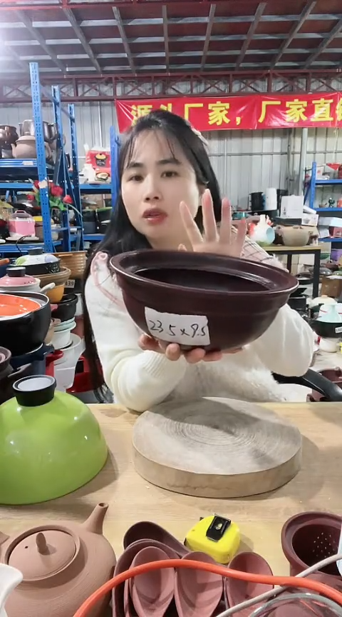 陶3933瑕疵咖色砂锅碗不圆针孔