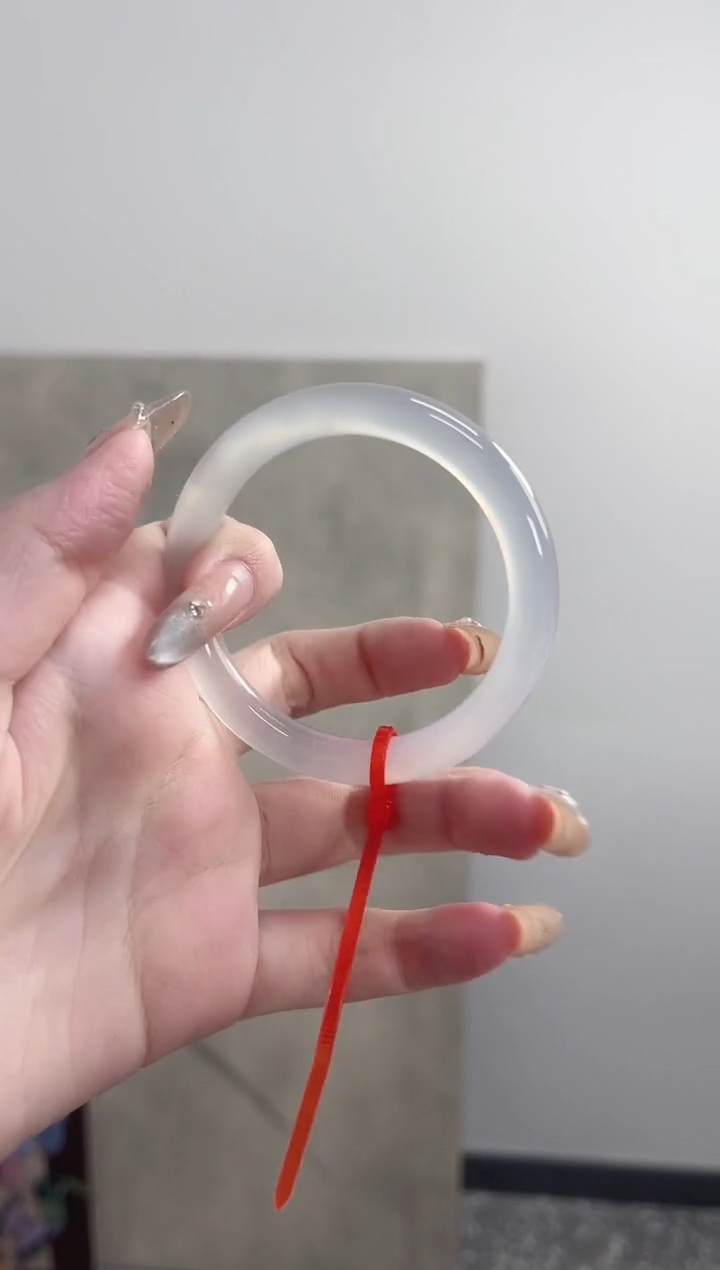 【闪购商品】玛瑙/玉髓手镯未镶嵌51-52圈需要包容圆条