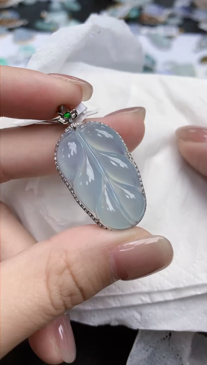 【闪购商品】翡翠颈饰18K金镶嵌天然缅甸翡翠A货