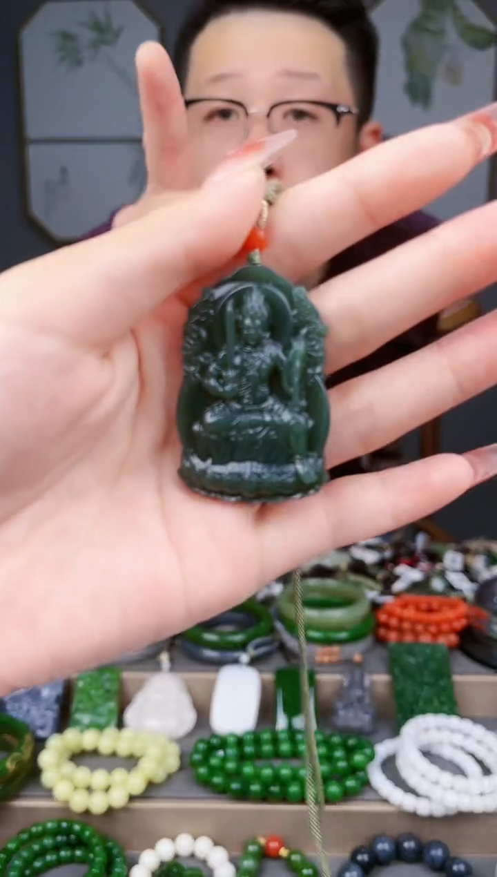 和田玉未镶嵌颈饰多样性发货   拍一单发一个